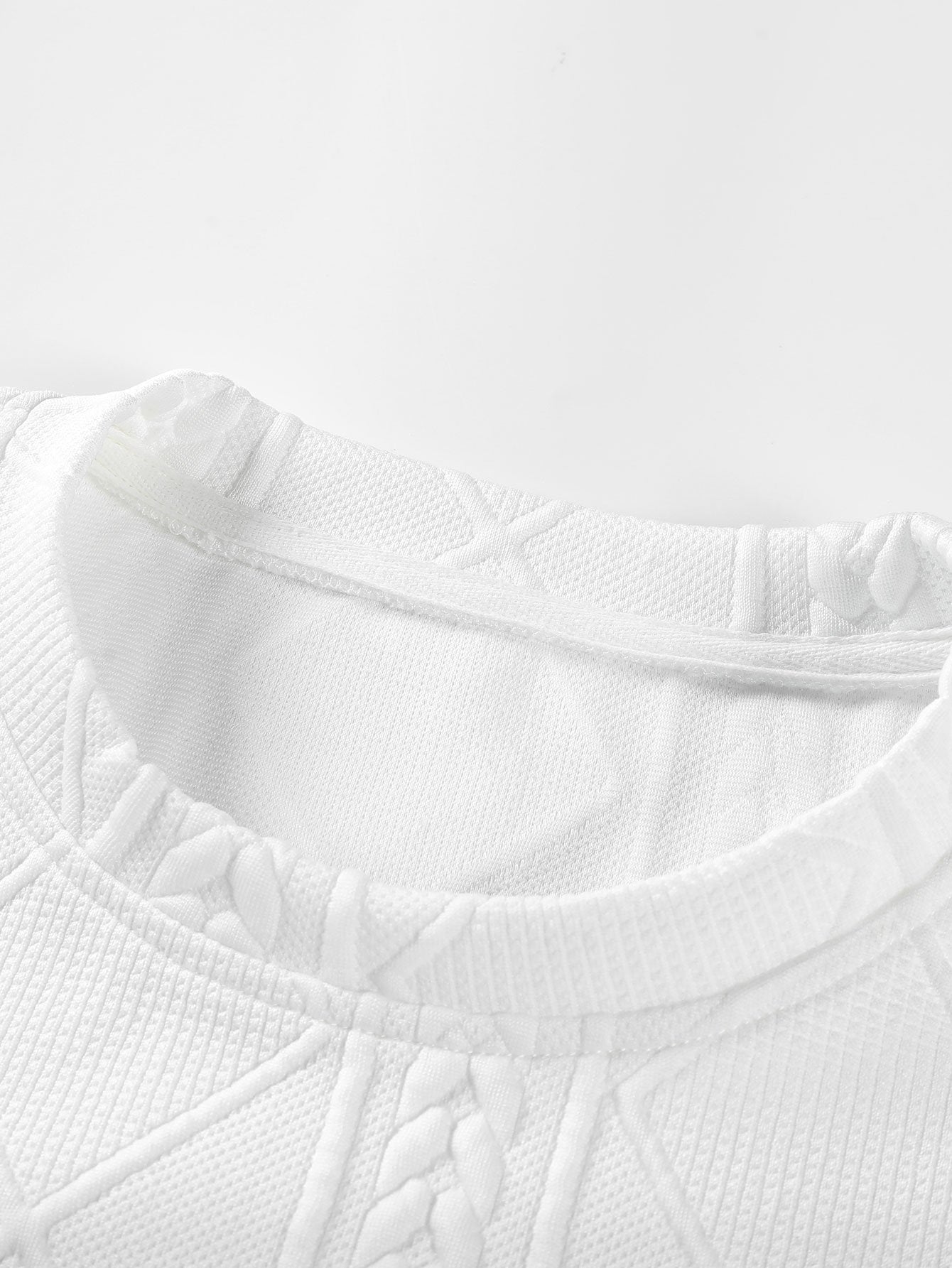Long Sleeve Geometric Jacquard Arc Hem T-Shirt